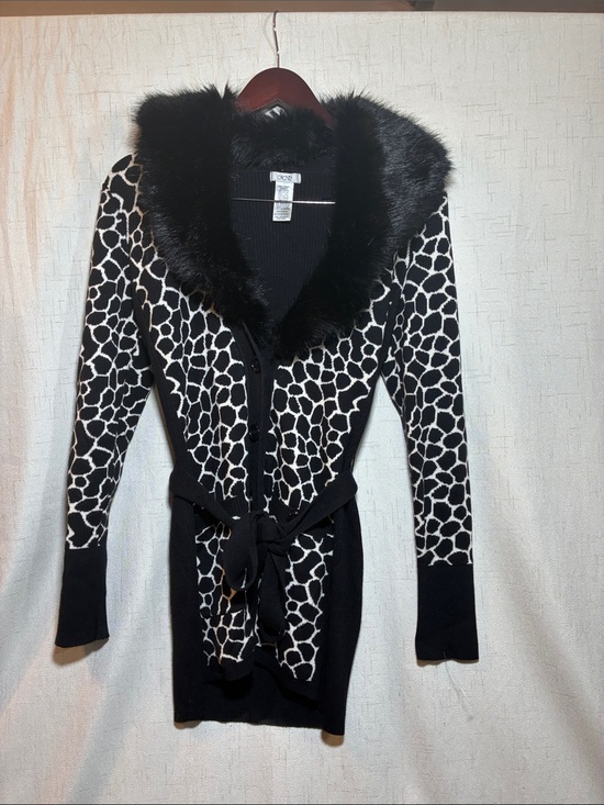 Cache Sweaters - Cache Black & White Giraffe Print Cardigan with Faux Fur Shawl Collar| Old Money